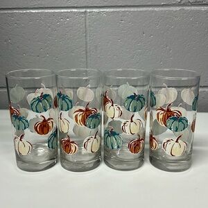 NWOT 4 pc Pumpkin Design Glasses